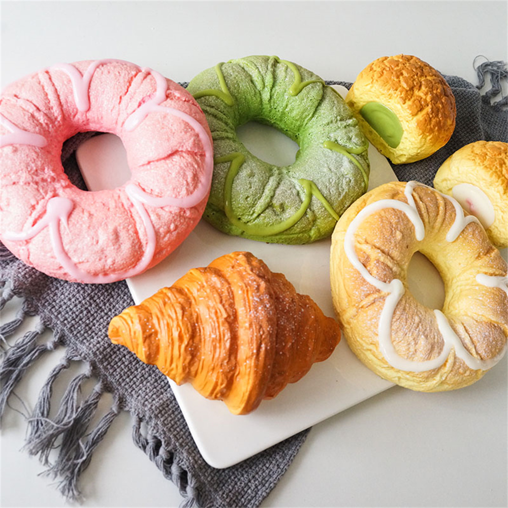 15 cm künstliches Donut-Modell – The Wedding Supply Store Bewertung und Preis
